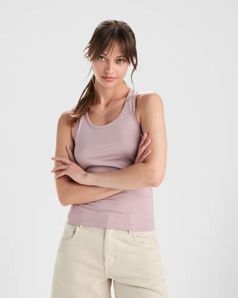 6535 Camiseta Brenda